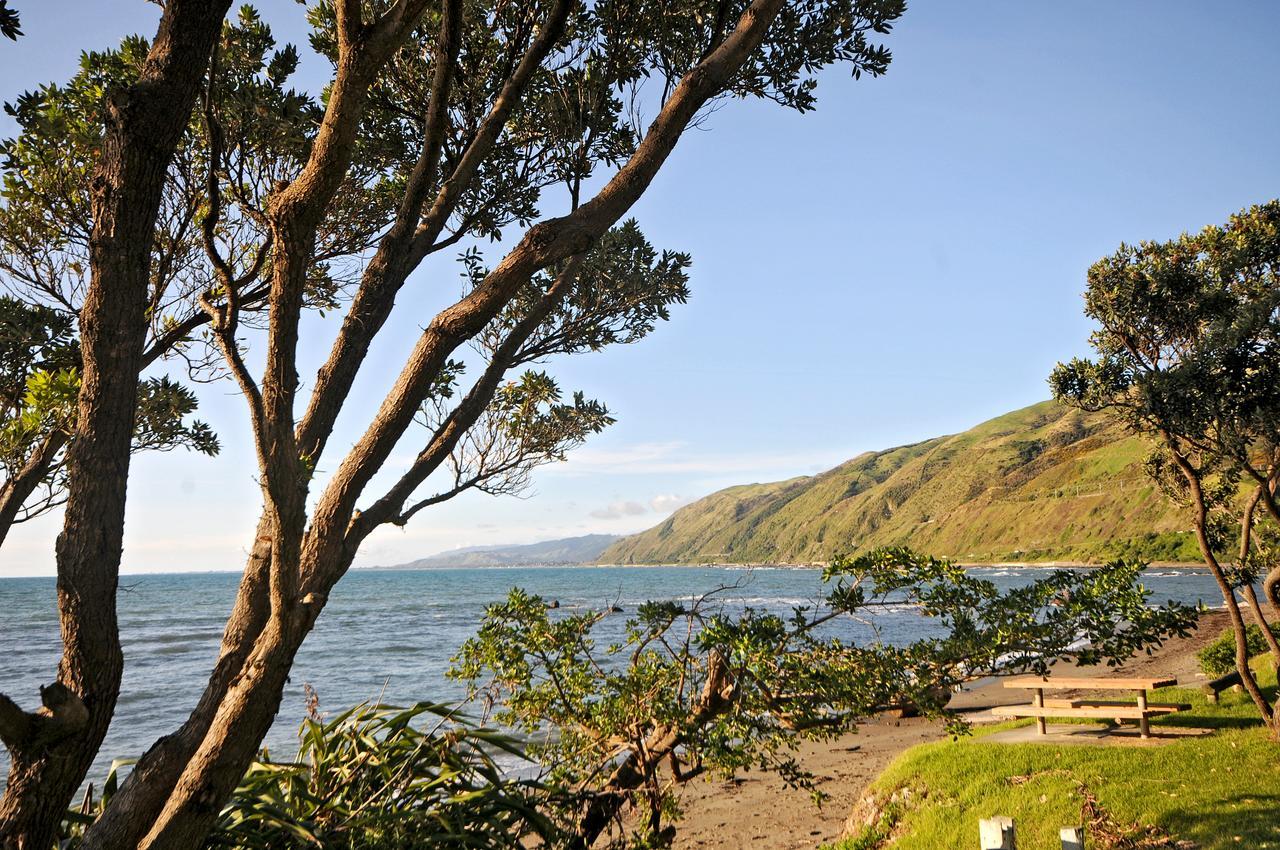 Pukerua Bay Kapiti Waves Bed & Breakfast المظهر الخارجي الصورة