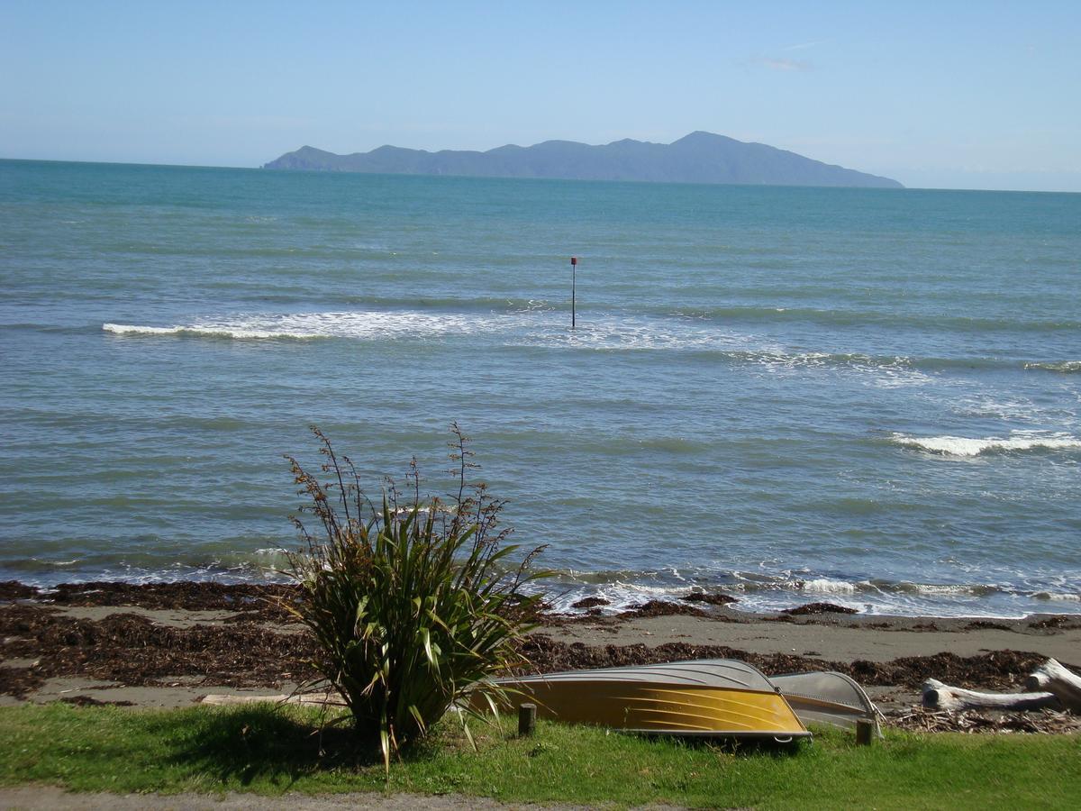 Pukerua Bay Kapiti Waves Bed & Breakfast المظهر الخارجي الصورة